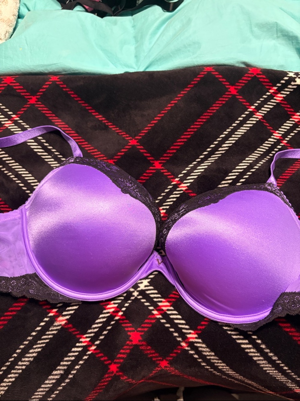Victoria secret Purple Lace-Trim Smooth Push-Up Bra size 36DD